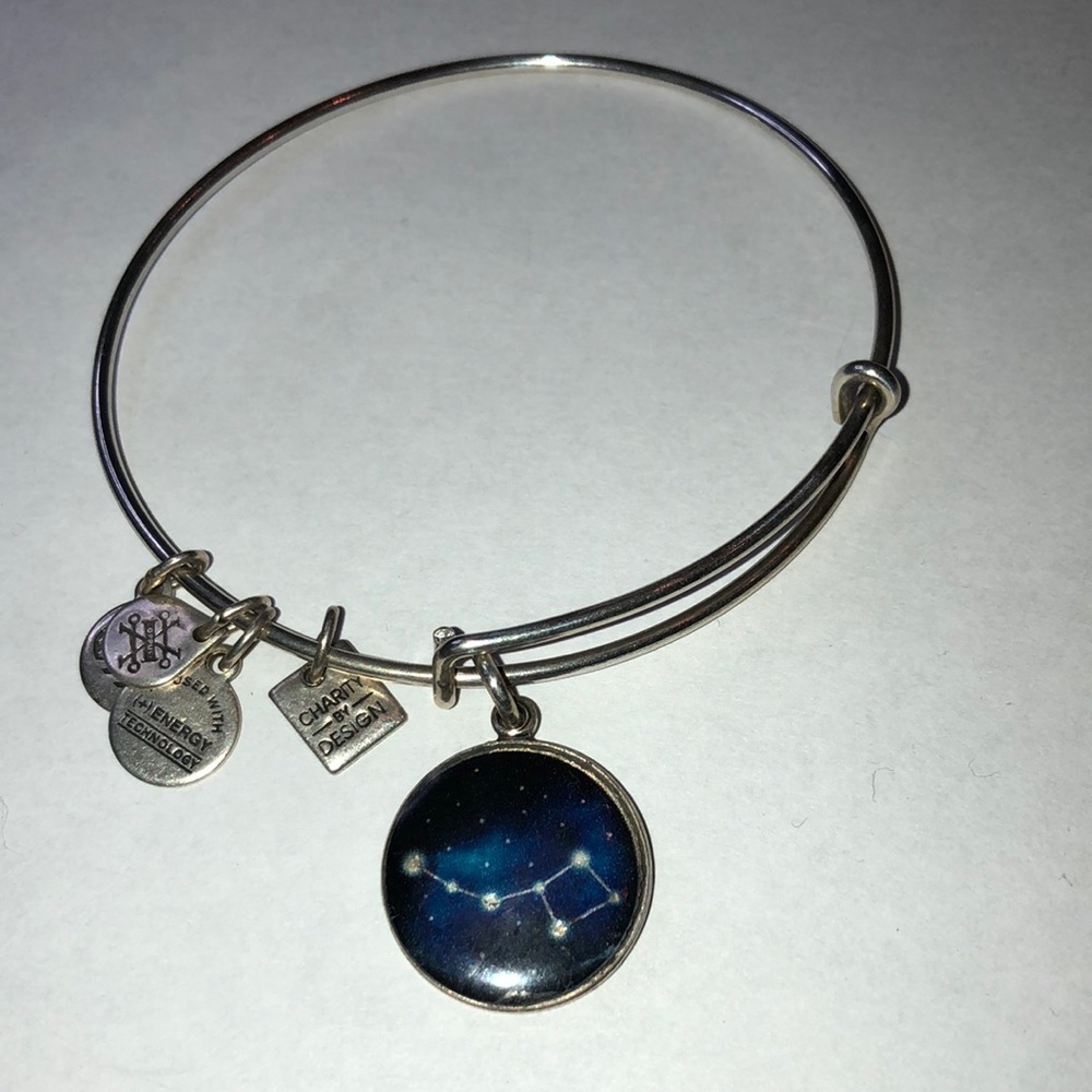 Little Dipper bracelet in silver